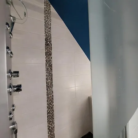 Bel 50 M2 Aux Portes De Strasbourg De 1 A 5 Personnes Chez Particuliers Avec 2 Sdb Coin Cuisine-repas Et Kitchinette Prix Negociable Pour 1 Personne Guest house 3*